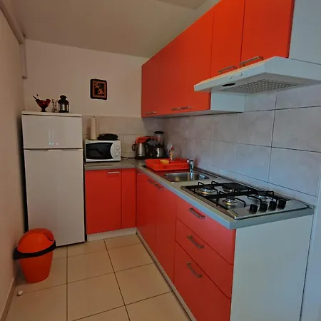 Lucija Apartman Vir
